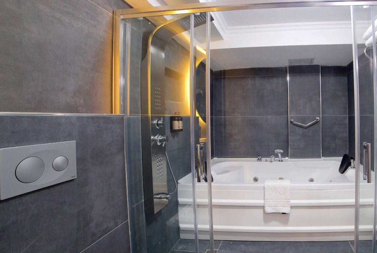 Days Inn By Wyndham Istanbul Arnavutkoy Eksteriør bilde
