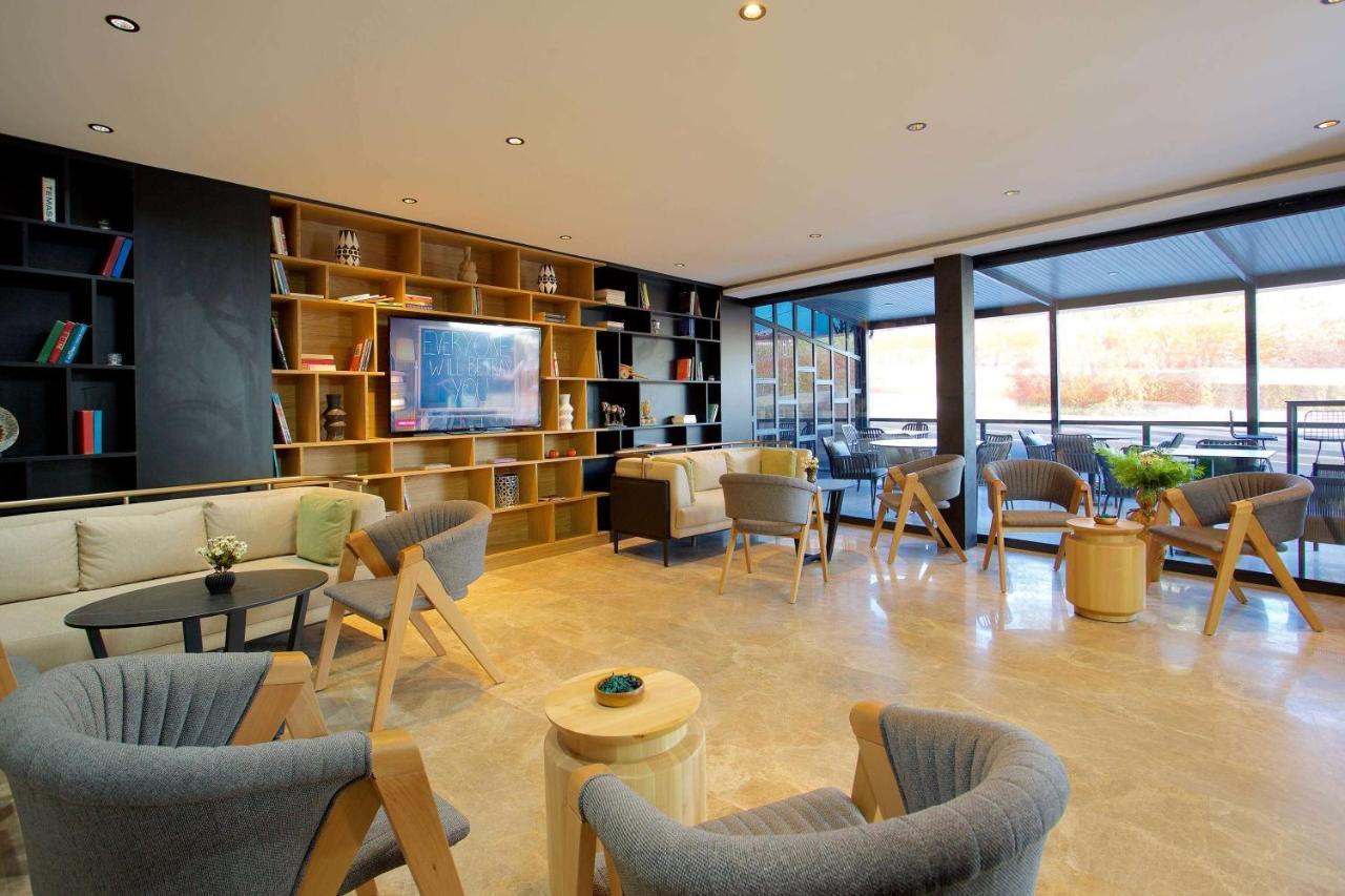 Days Inn By Wyndham Istanbul Arnavutkoy Eksteriør bilde