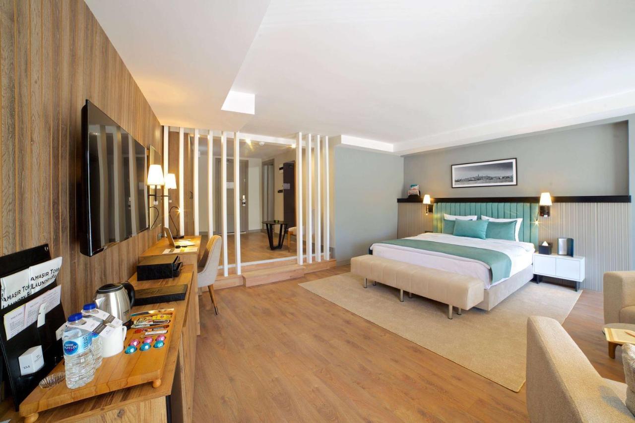 Days Inn By Wyndham Istanbul Arnavutkoy Eksteriør bilde